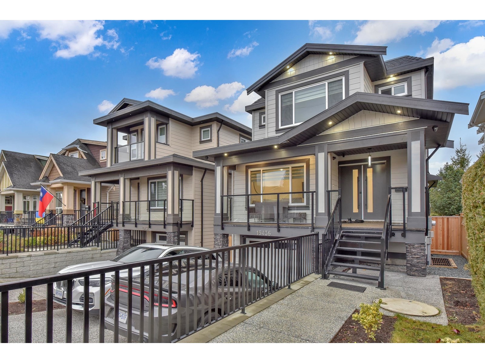 Property at 15436 GOGGS AVENUE image 3