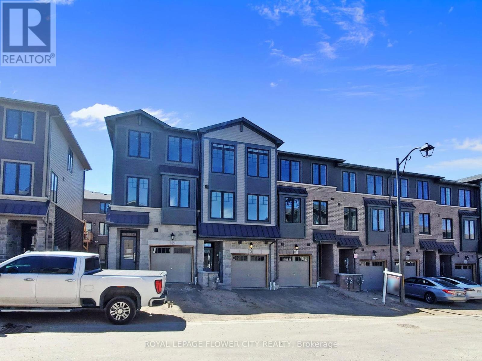 107 - 10 Birmingham Drive, Cambridge, Ontario  N1R 0C6 - Photo 2 - X12104863