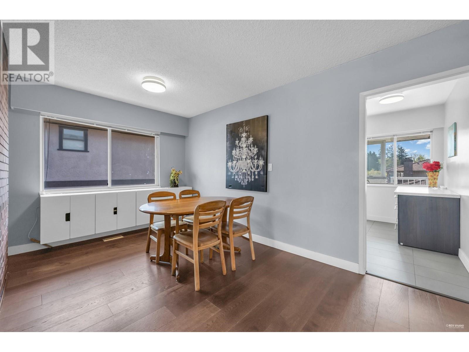 6932 Kitchener Street, Burnaby, British Columbia  V5B 2J9 - Photo 6 - R2994186
