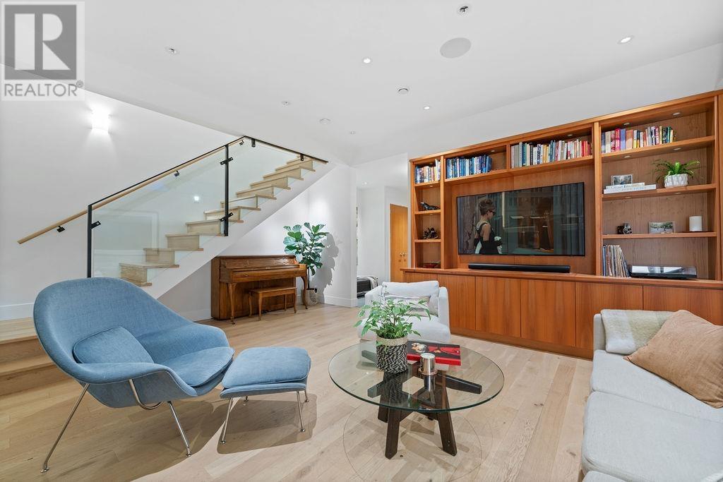 Listing Picture 16 of 40 : 11711 YOSHIDA COURT, Richmond / 烈治文 - 魯藝地產 Yvonne Lu Group - MLS Medallion Club Member