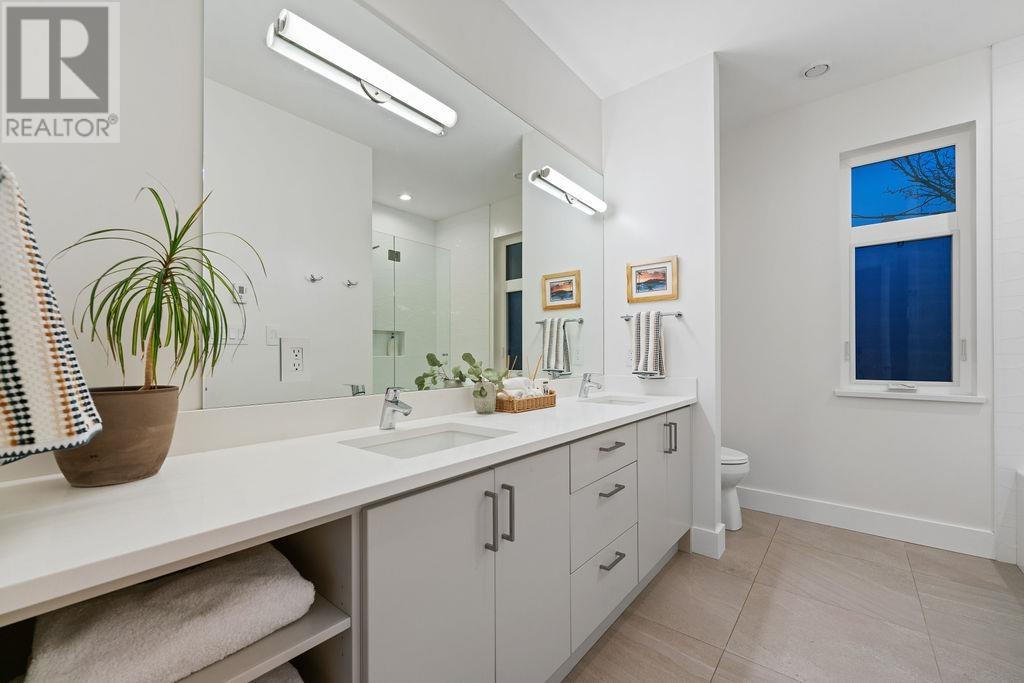 Listing Picture 23 of 40 : 11711 YOSHIDA COURT, Richmond / 烈治文 - 魯藝地產 Yvonne Lu Group - MLS Medallion Club Member