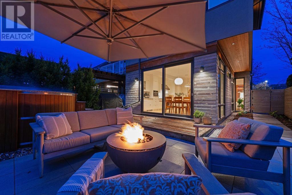 Listing Picture 37 of 40 : 11711 YOSHIDA COURT, Richmond / 烈治文 - 魯藝地產 Yvonne Lu Group - MLS Medallion Club Member