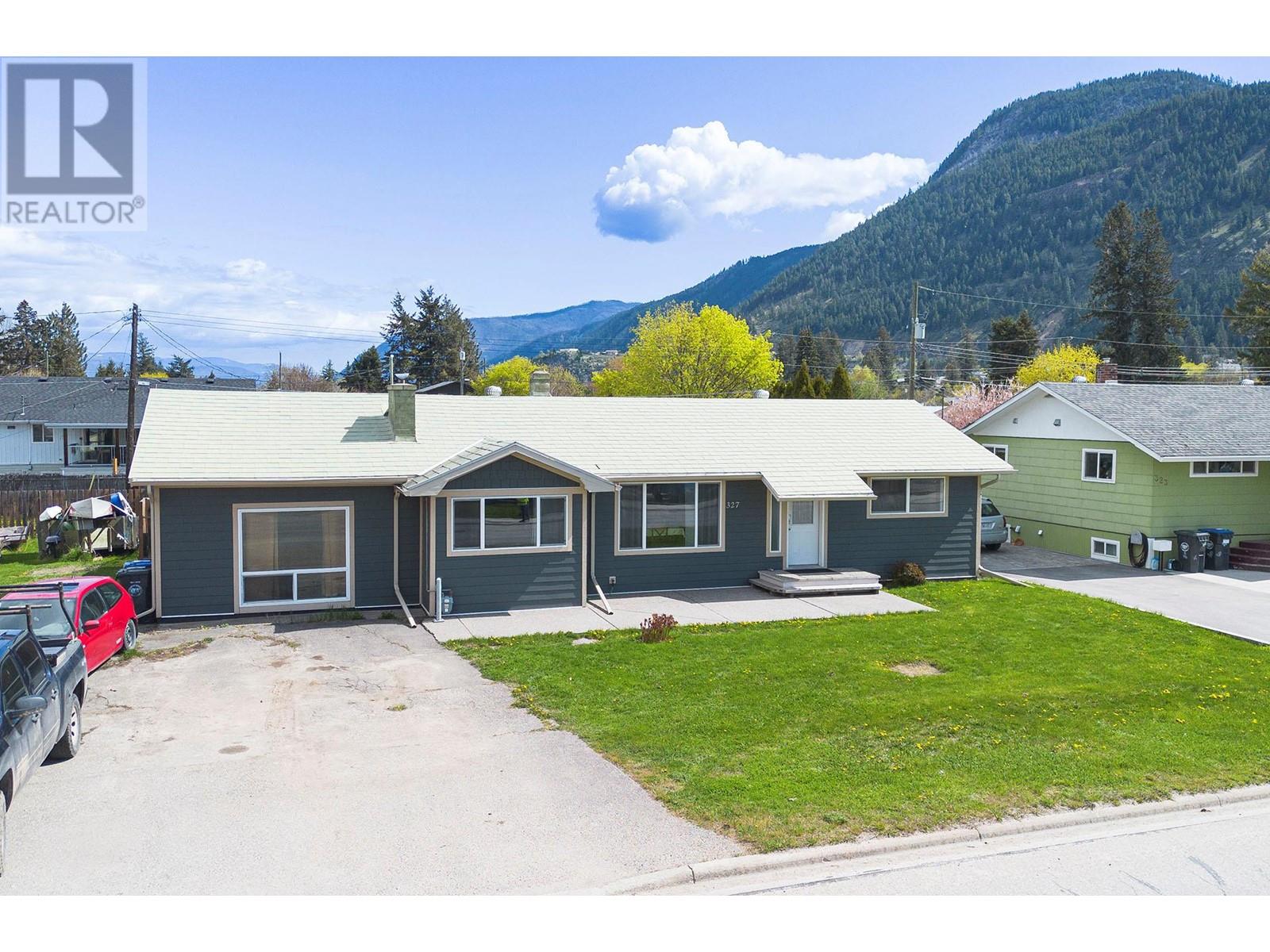 327 Pine Street, chase, British Columbia