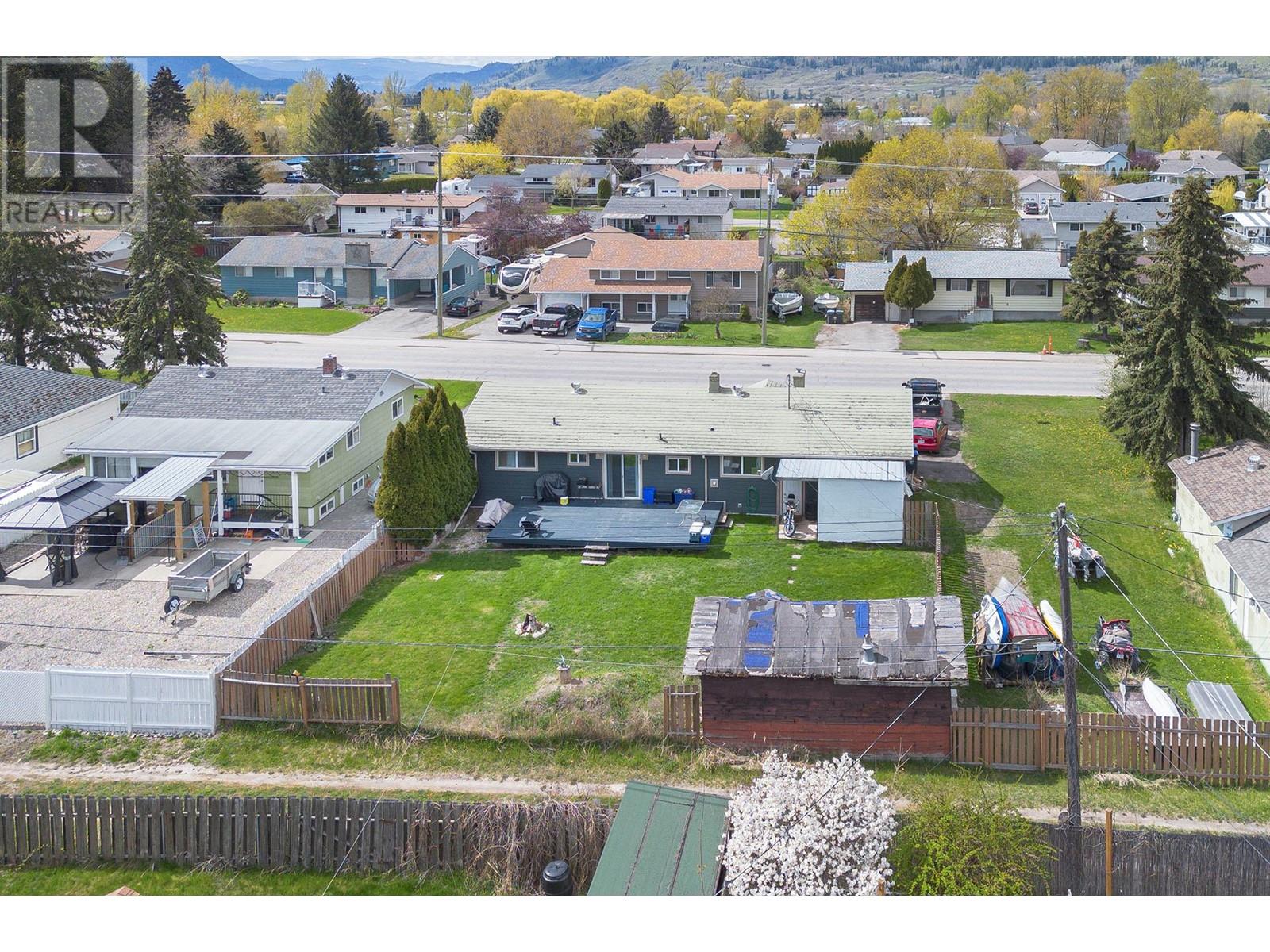 Property at 327 Pine Street image 4