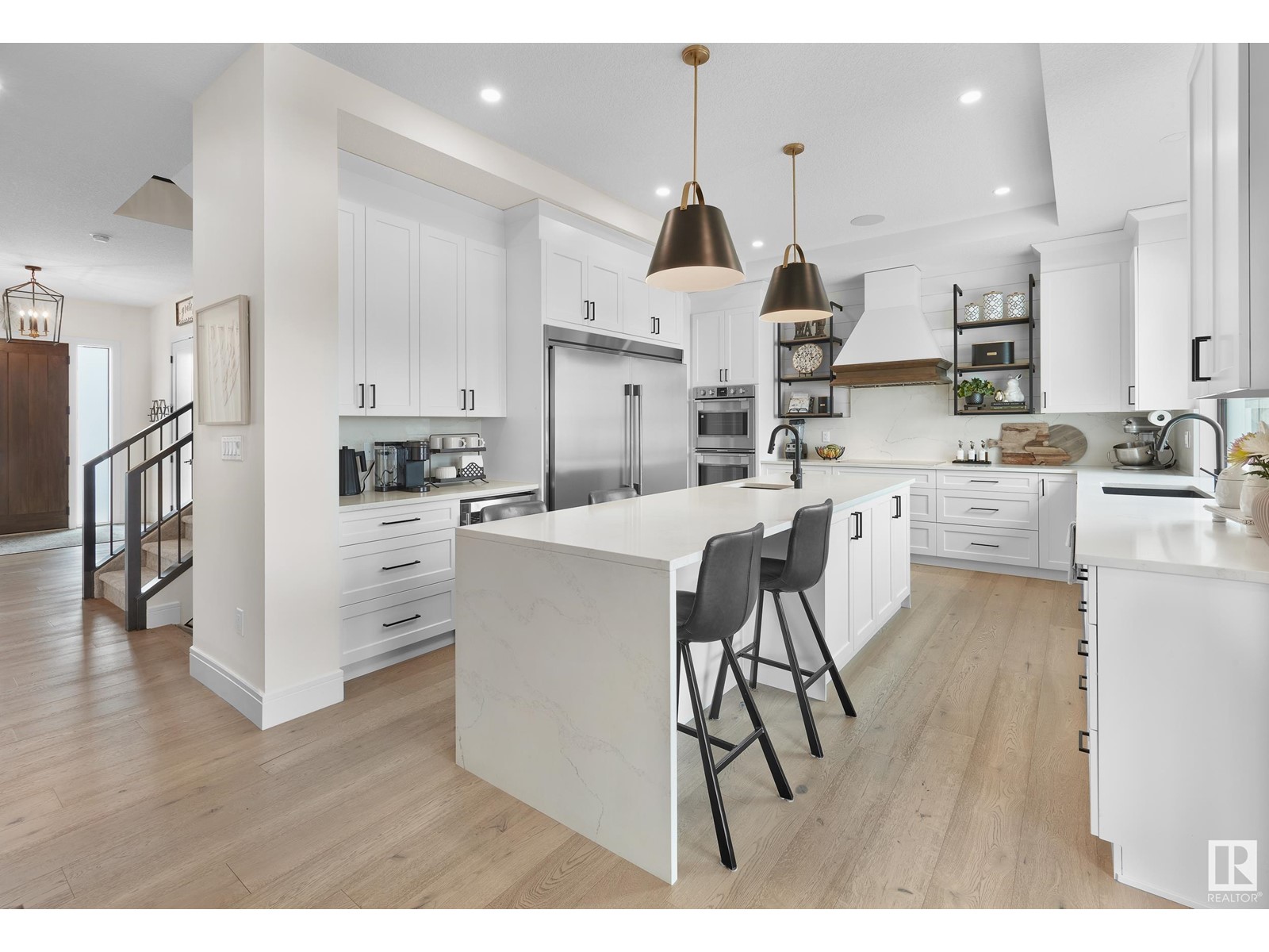 Property at 10934 131 ST NW image 3