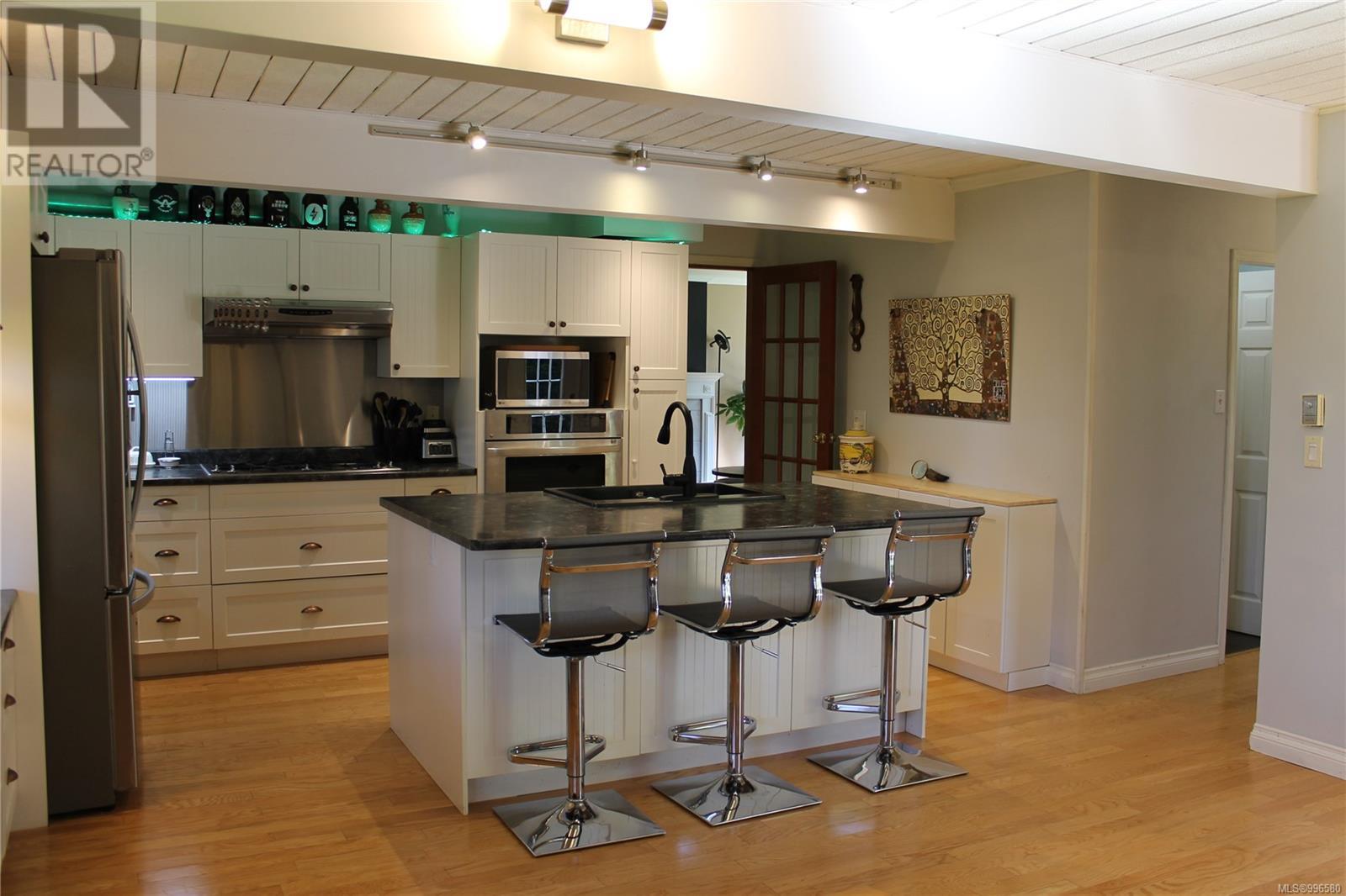 1730 Pavenham Rd, Cowichan Bay, British Columbia  V0R 1N1 - Photo 13 - 996580
