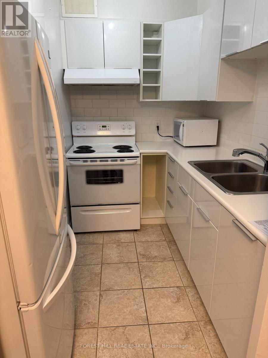 109 - 335 LONSDALE ROAD Toronto (Forest Hill South), ON M5P 1R4