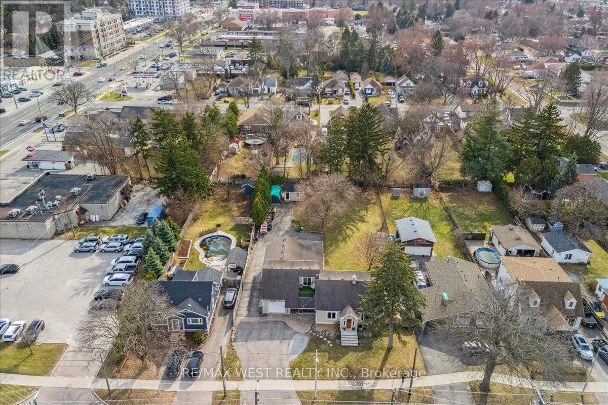 1032 King Road, Burlington, Ontario  L7T 3L4 - Photo 29 - W12078017