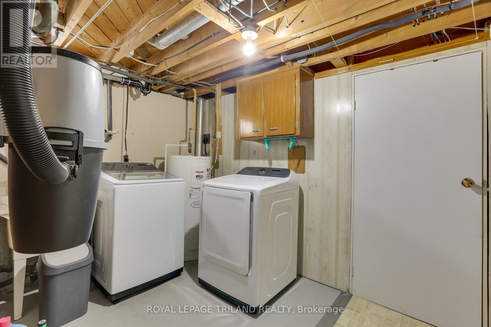 Photo 35 of 50 for 392 Beachwood Avenue