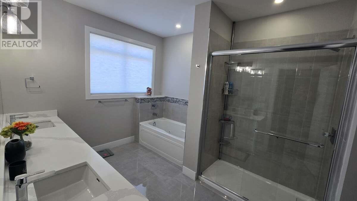 2852 Canyon Crest Drive, West Kelowna, British Columbia  V4T 3A6 - Photo 29 - 10345097