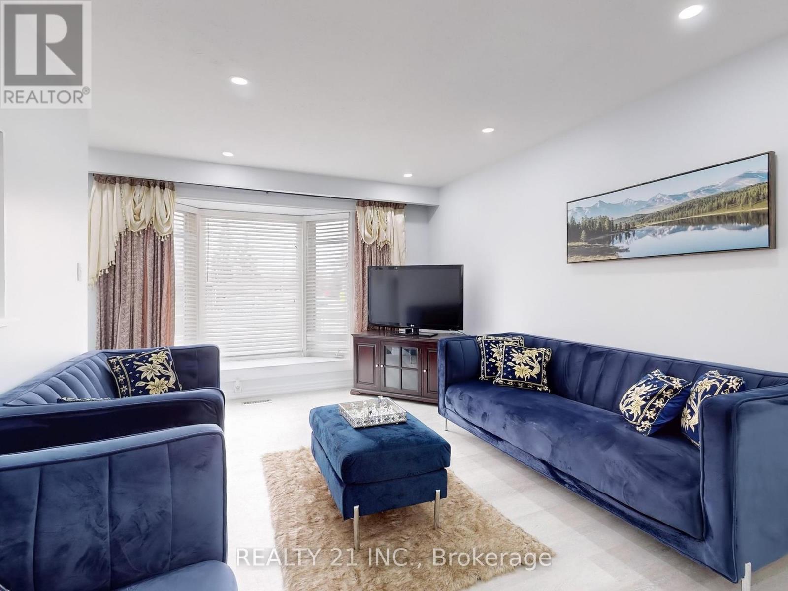 Property at 744 BREEZY DRIVE image 3
