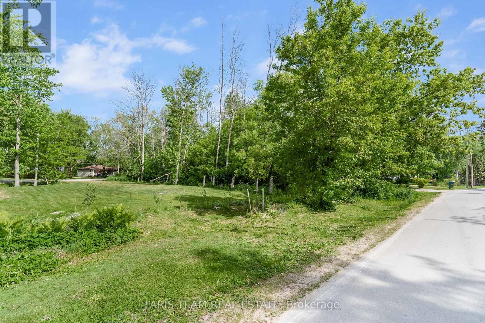 2360 Crystal Beach Road, Innisfil, Ontario  L9S 3X1 - Photo 9 - N12105001