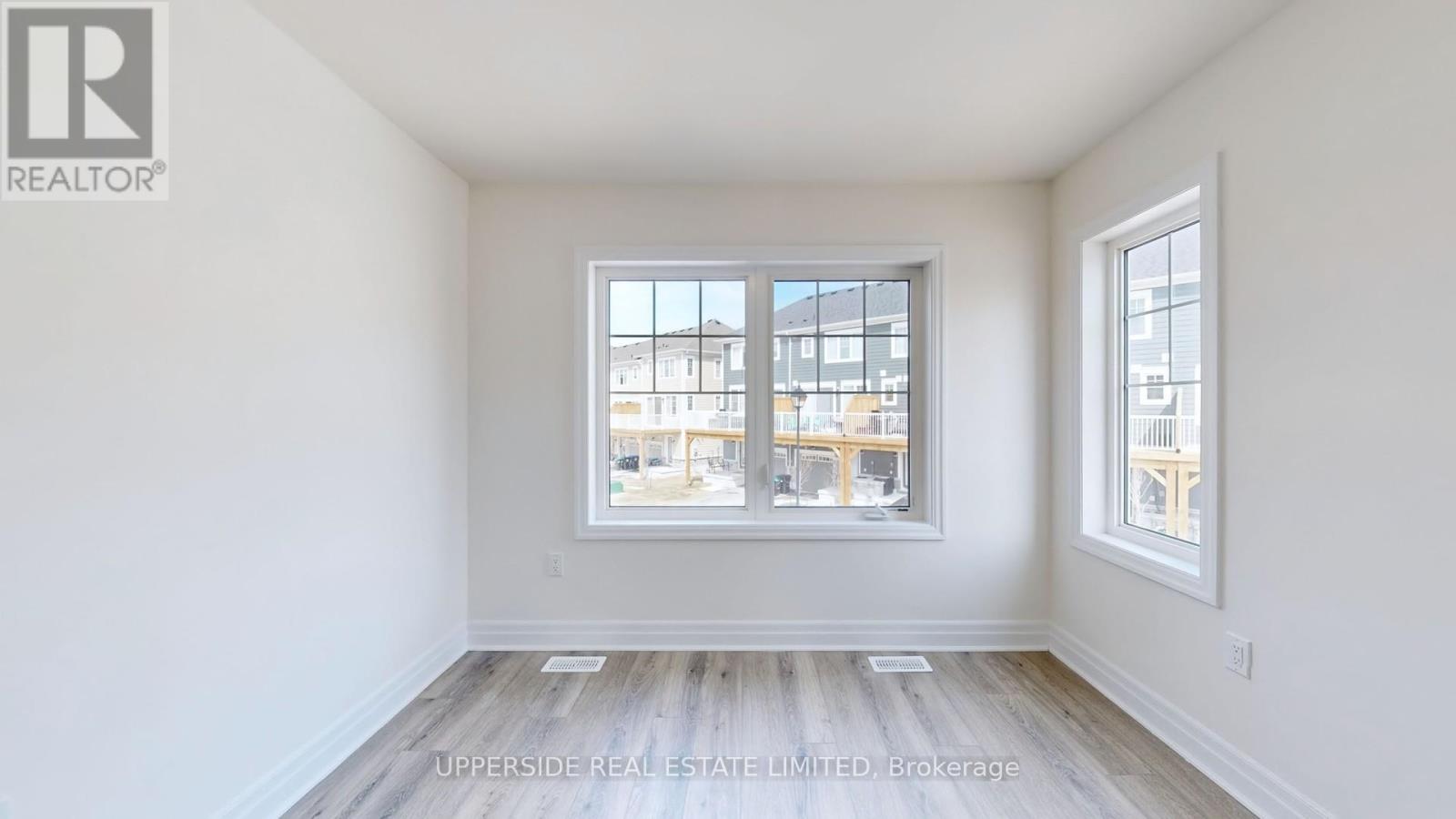 15 Shapira Avenue, Wasaga Beach, Ontario  L9Z 0K2 - Photo 31 - S12104919