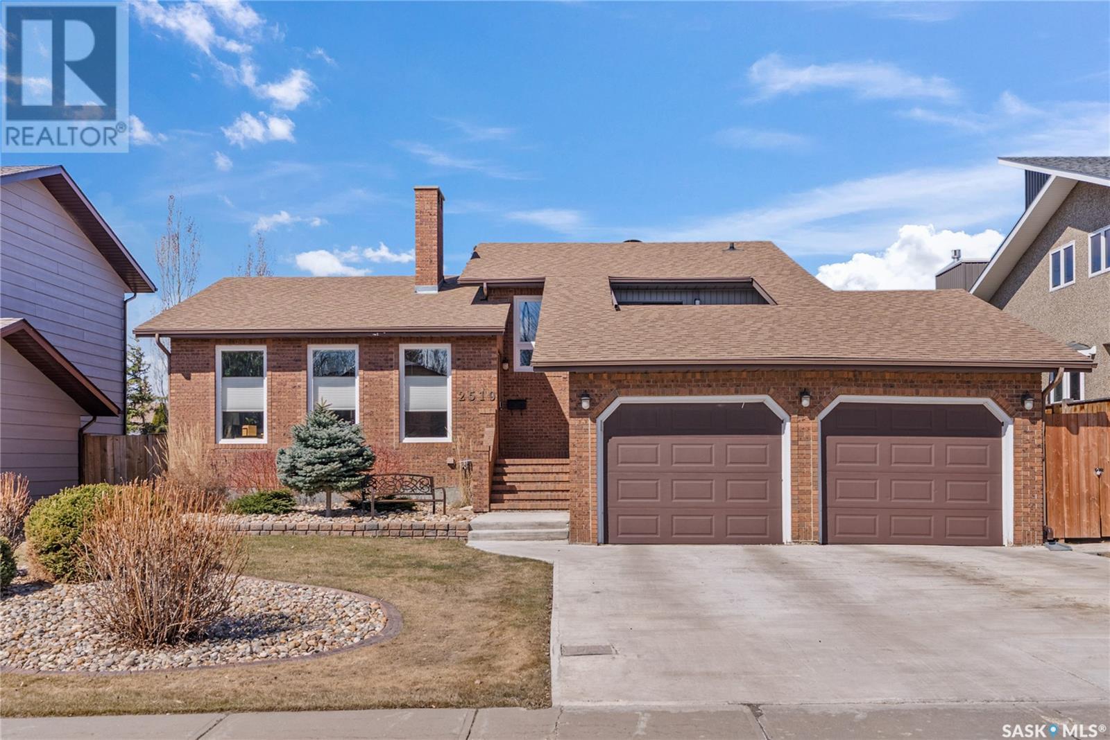 Property at 2519 Cardinal CRESCENT image 1