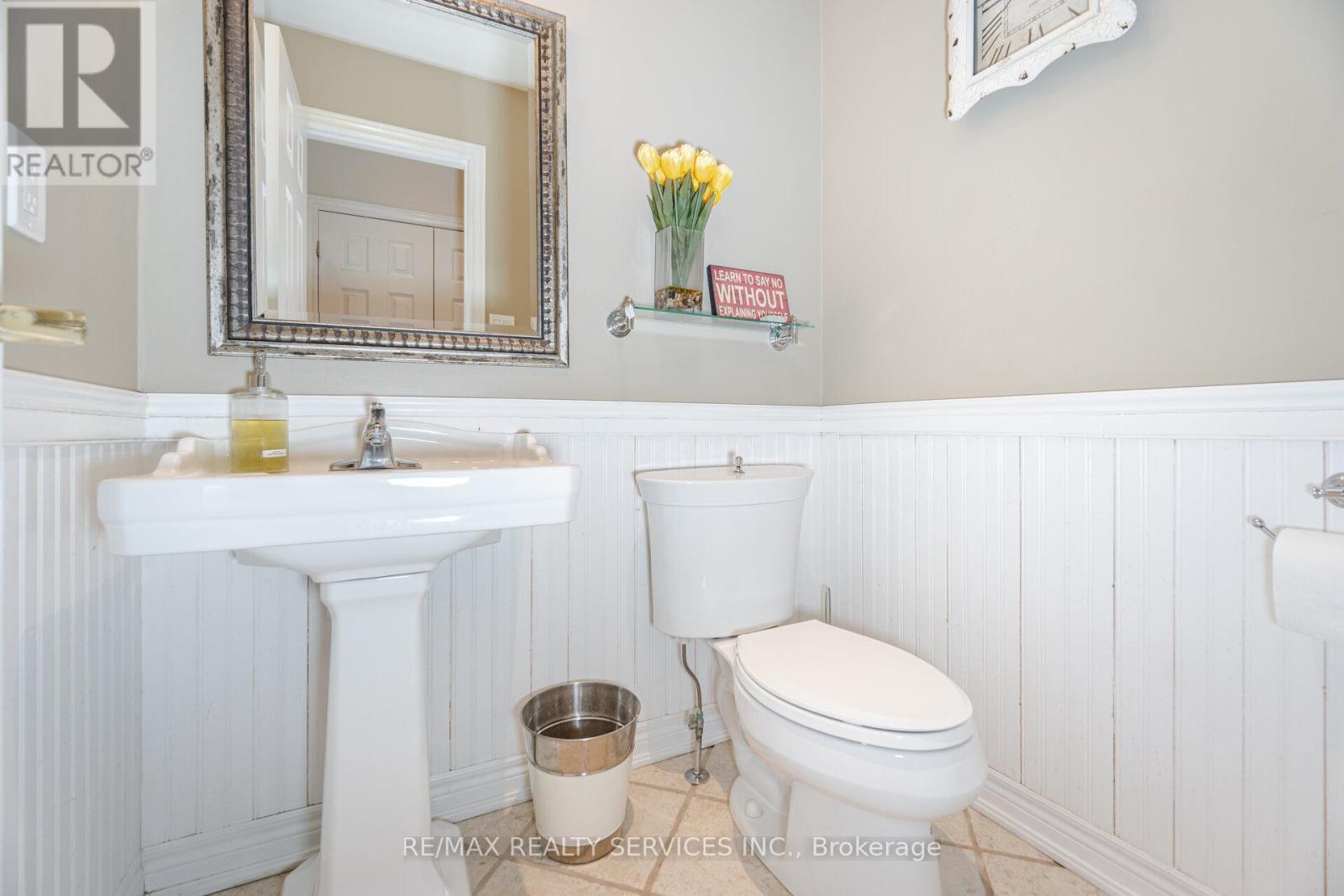 2 Putney Road, Caledon, Ontario  L7C 1R4 - Photo 20 - W12105013