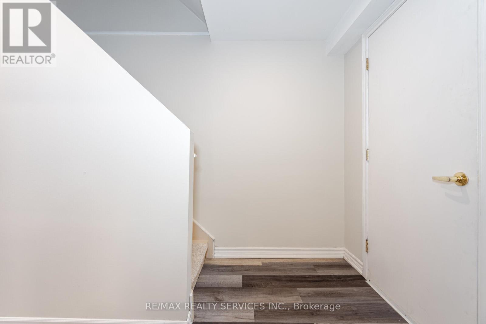 2 Putney Road, Caledon, Ontario  L7C 1R4 - Photo 36 - W12105013
