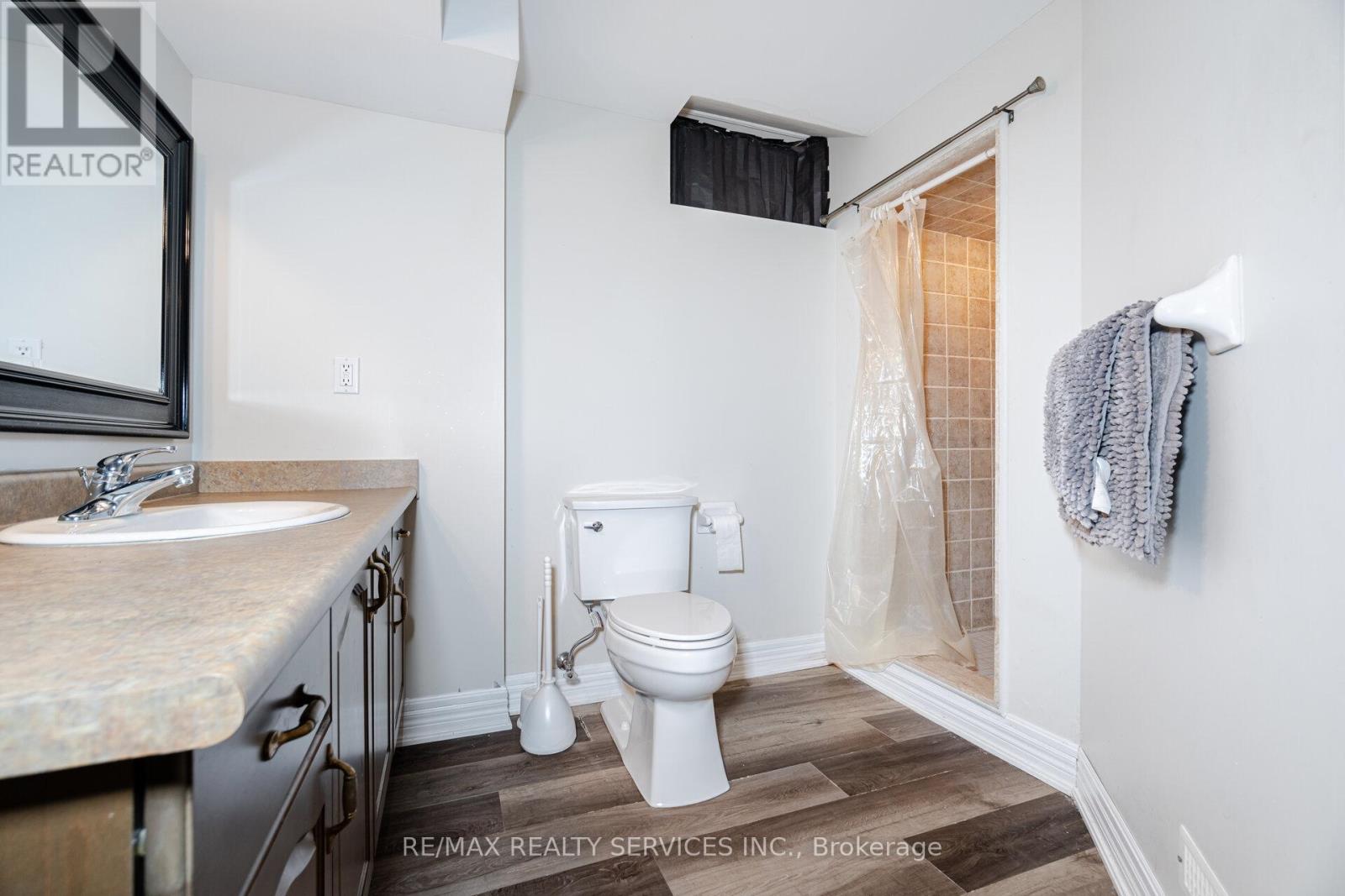 2 Putney Road, Caledon, Ontario  L7C 1R4 - Photo 46 - W12105013