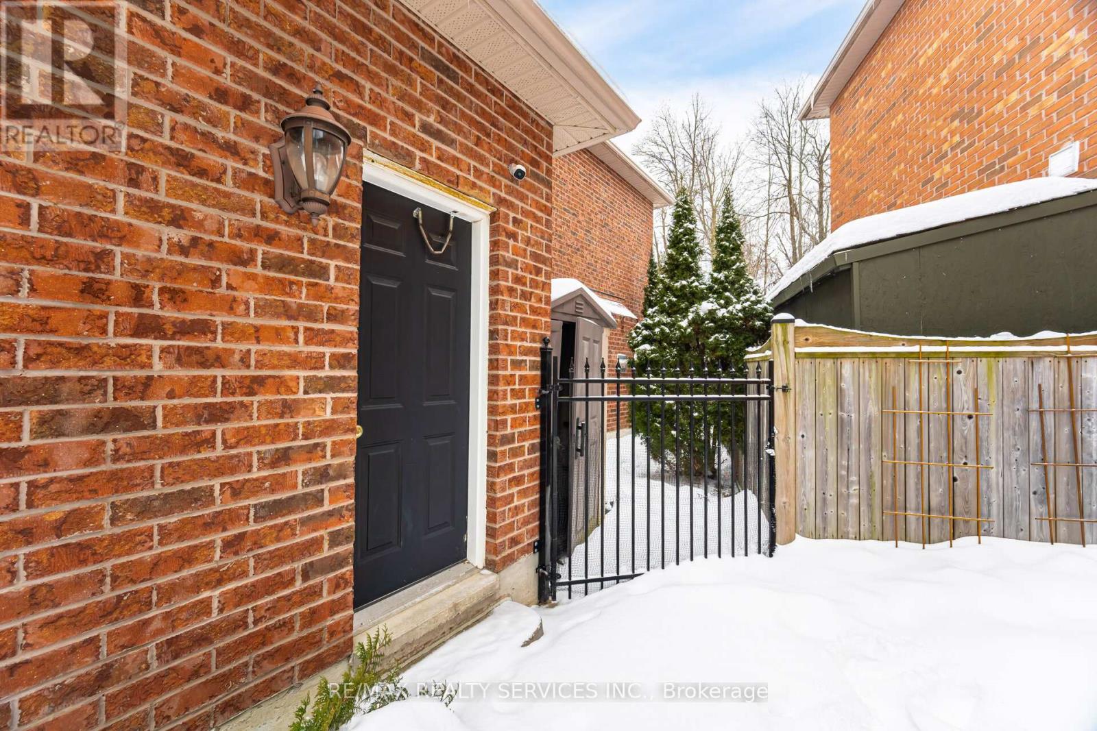 2 Putney Road, Caledon, Ontario  L7C 1R4 - Photo 47 - W12105013