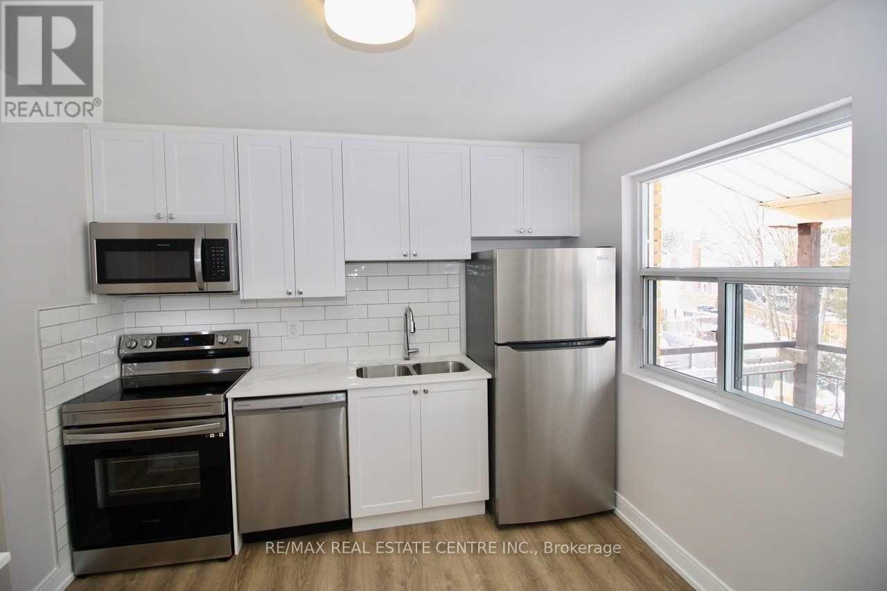 6 - 424 Argyle Street, Cambridge, Ontario  N3H 1R4 - Photo 3 - X12104942