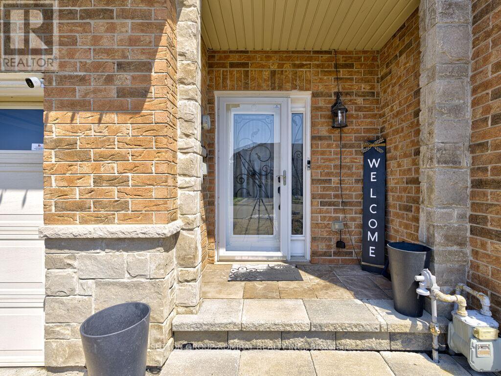 Property at 31 PALACEBEACH TRAIL image 4
