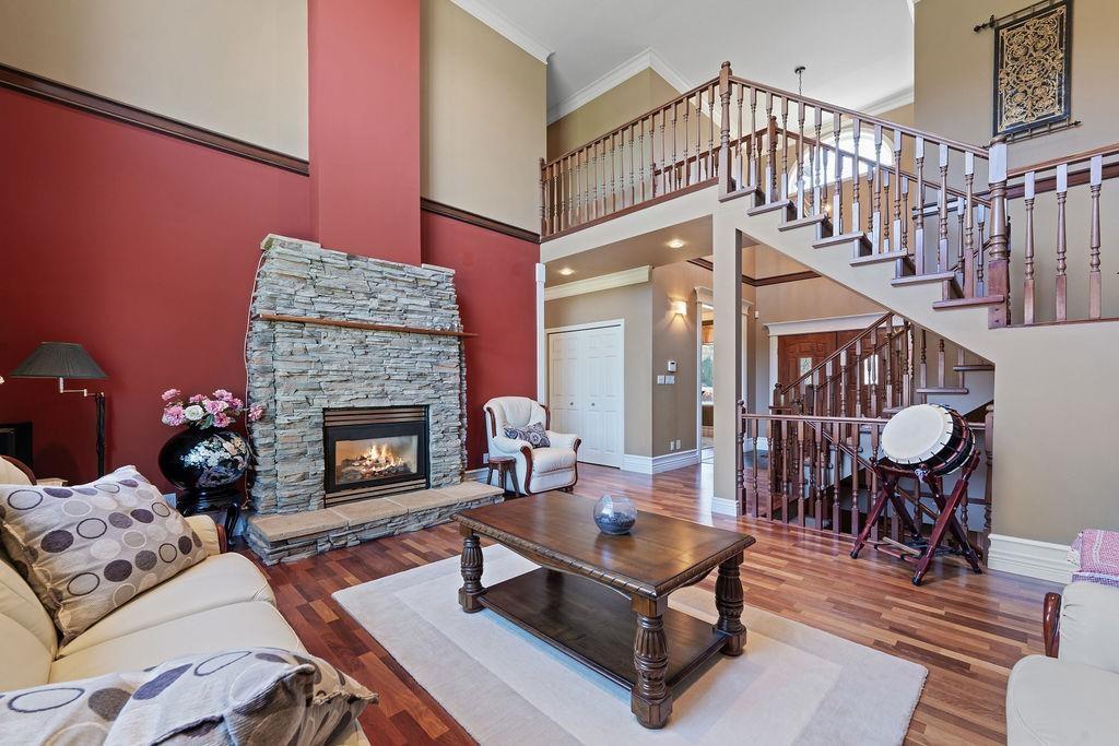 Property at 8676 167 STREET image 4