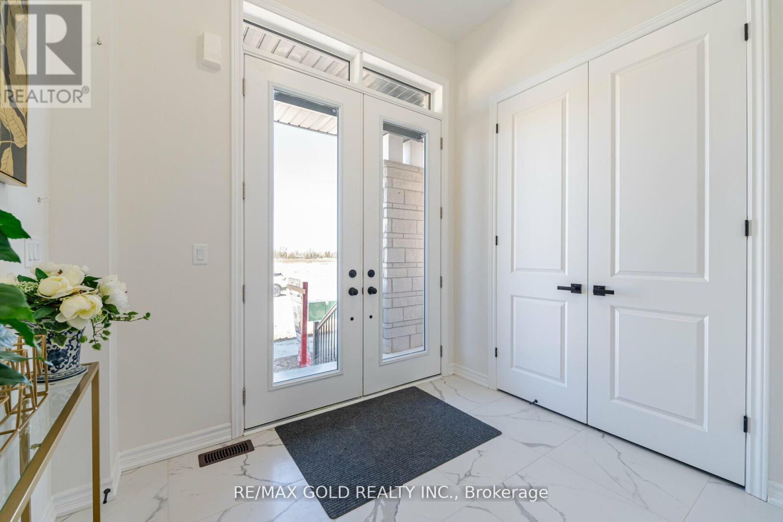 Property at 27 LIPPA DRIVE image 4