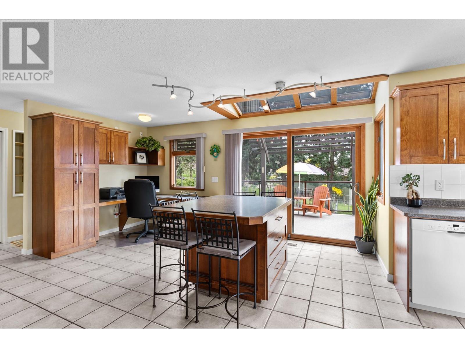 1330 Sixth Street, Lake Country, British Columbia  V4V 2H7 - Photo 15 - 10344985