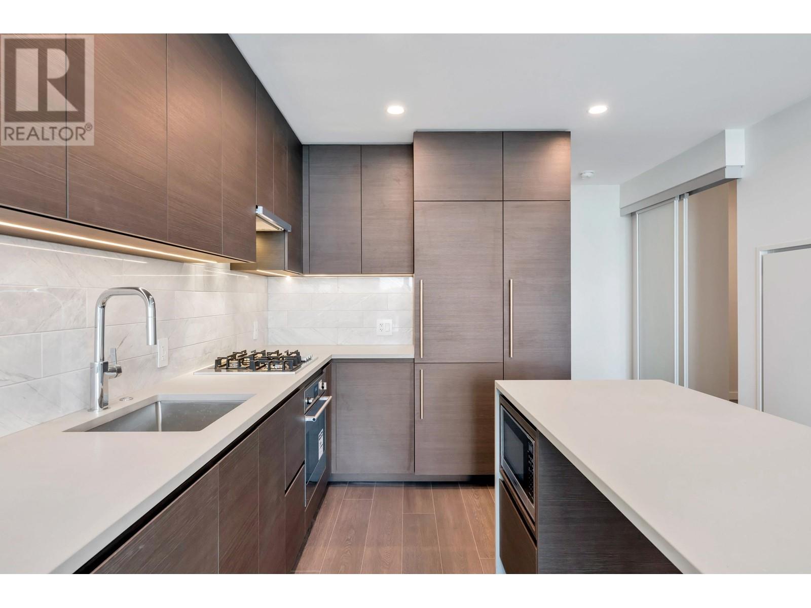 1303 2186 Gilmore Avenue, Burnaby, British Columbia  V5C 0N7 - Photo 11 - R2994482