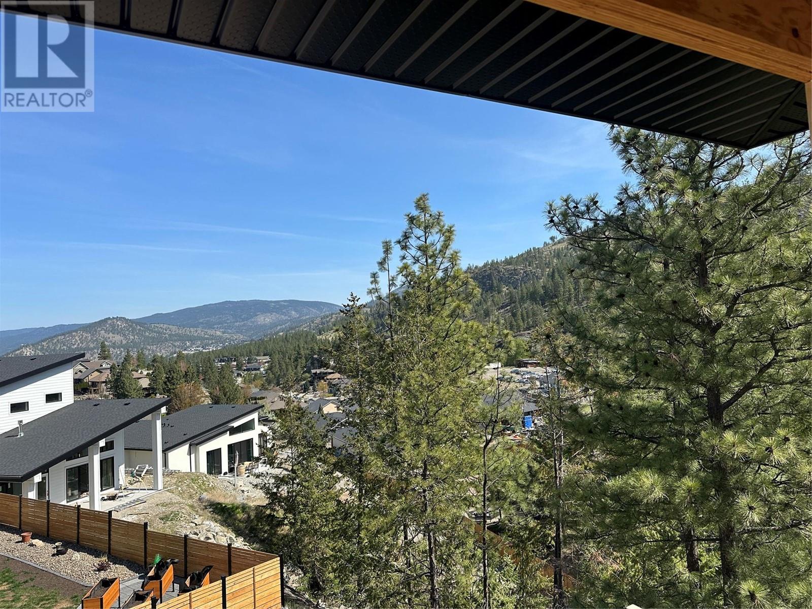 Property at 3312 Evergreen Drive image 4
