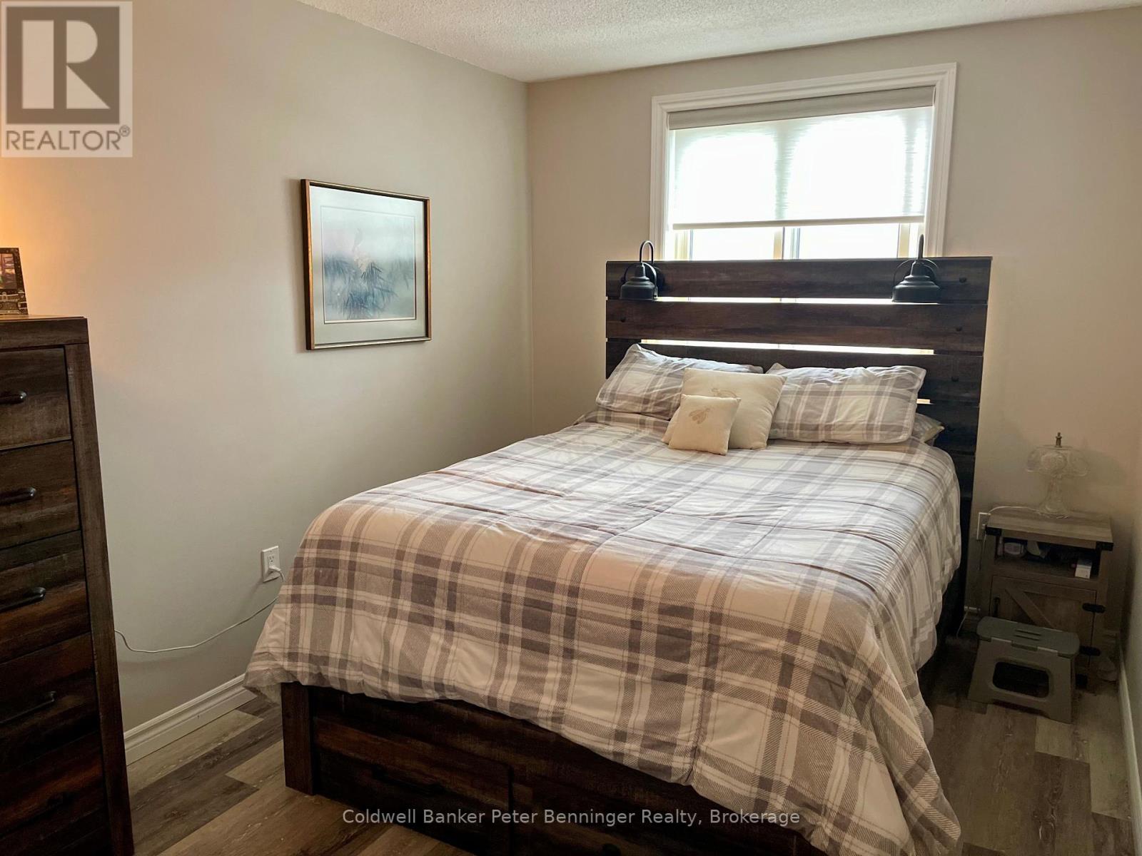 405 - 5 Valleyside Drive, Brockton, Ontario  N0G 2V0 - Photo 10 - X12105051