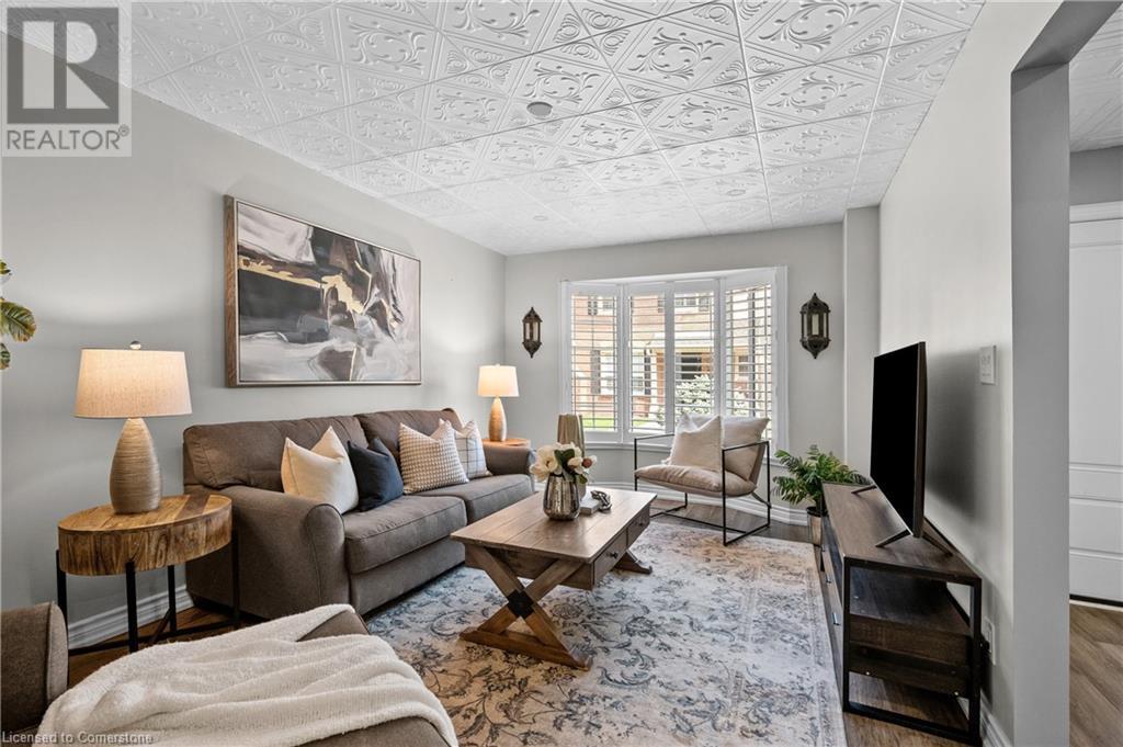 Property at 955 KING Road Unit# 7 image 5