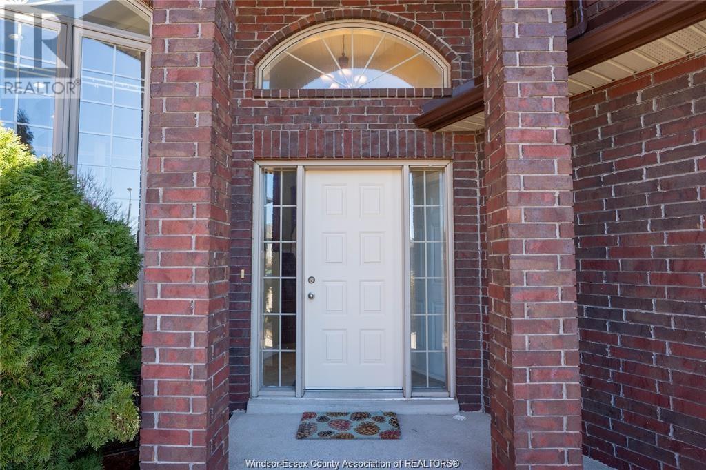 Property at 2376 ASKIN image 4