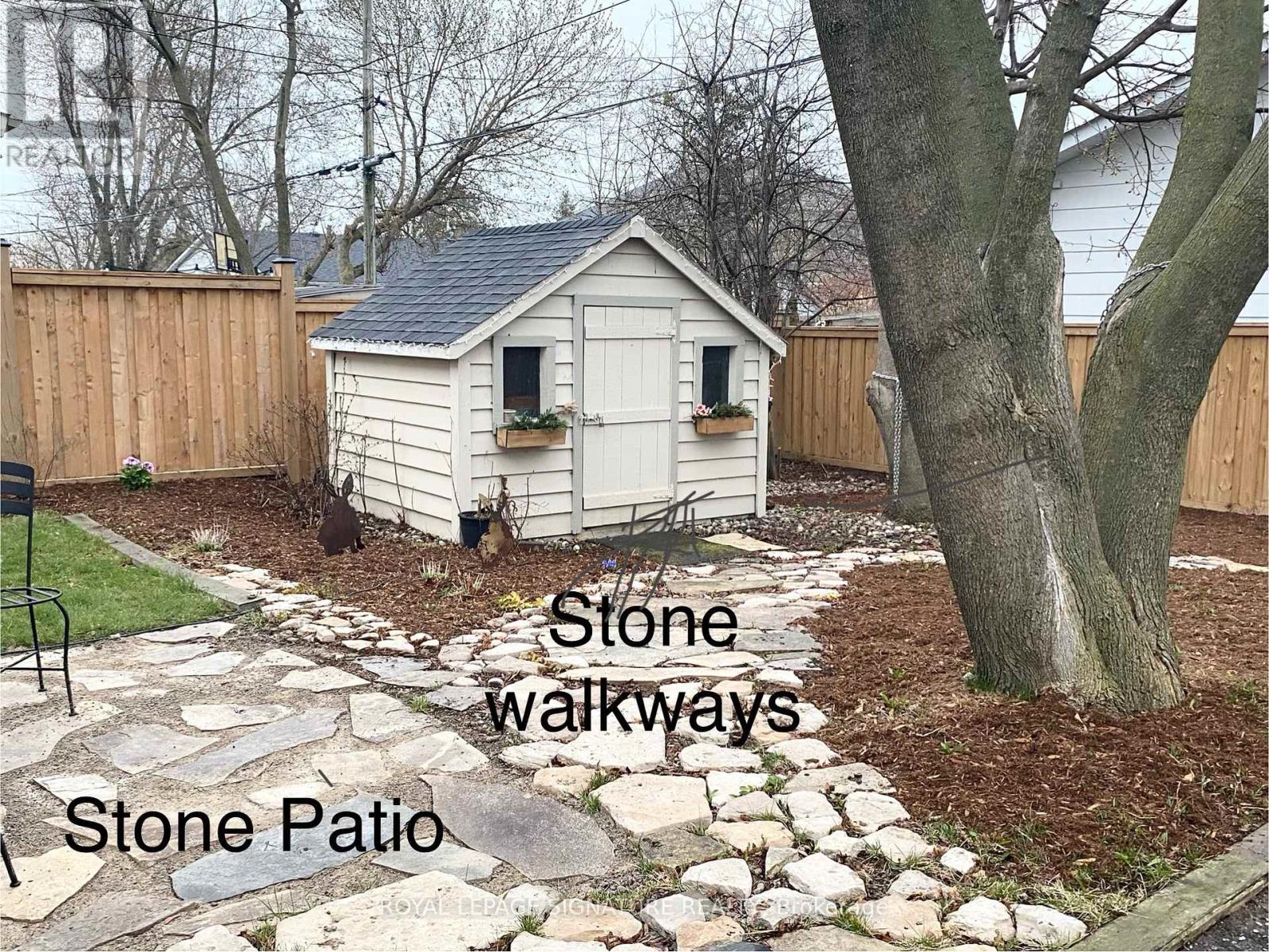 706 Annland Street, Pickering (Bay Ridges), Ontario  L1W 1B3 - Photo 4 - E12105107