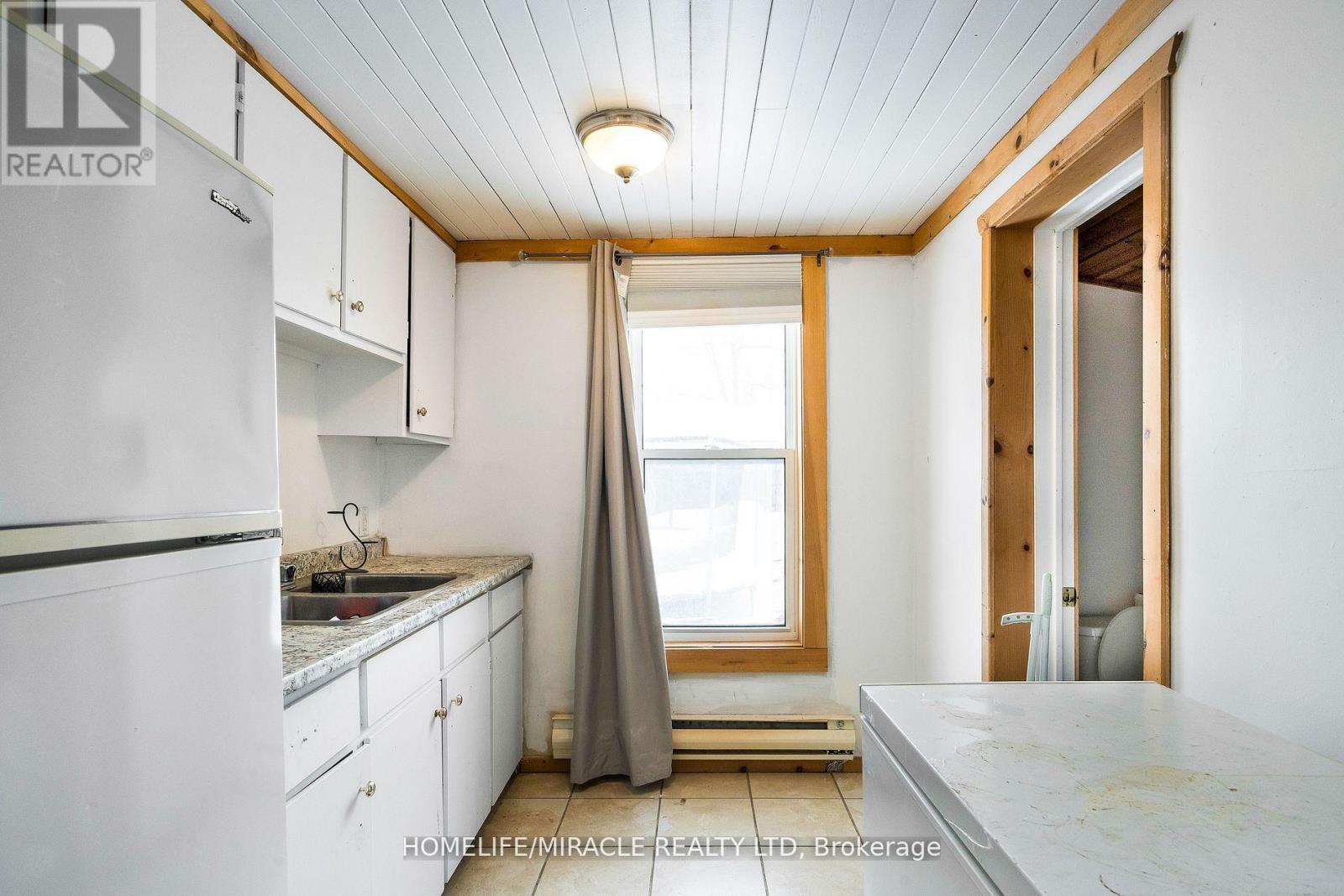 101 River Road E, Wasaga Beach, Ontario  L9Z 2L1 - Photo 14 - S12052316