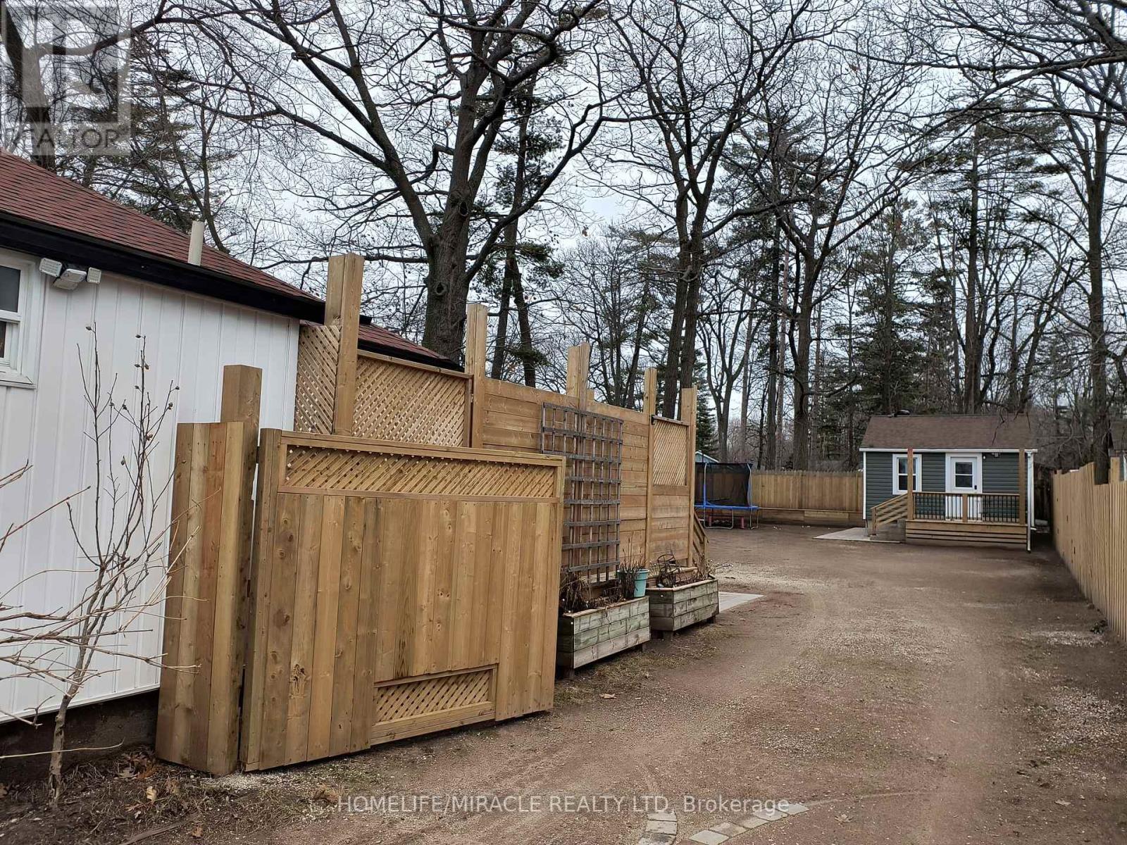 101 River Road E, Wasaga Beach, Ontario  L9Z 2L1 - Photo 33 - S12052316
