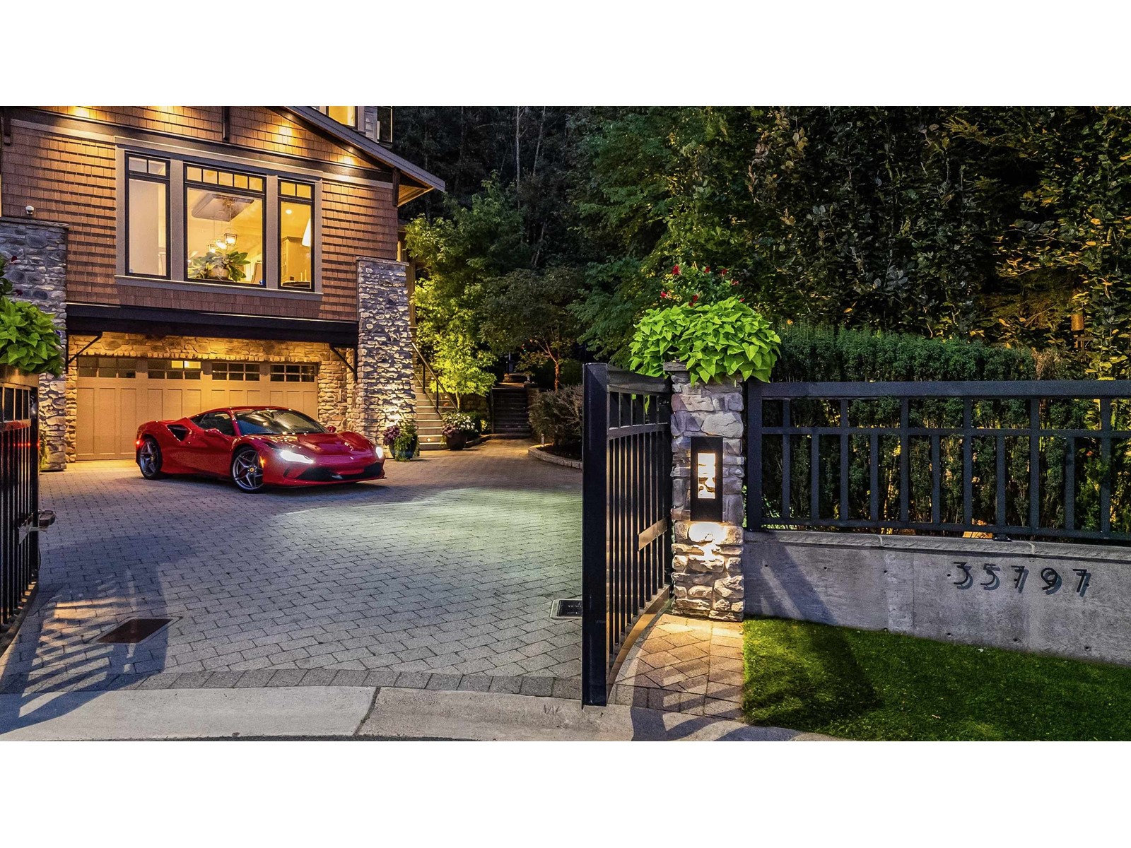 Property at 35797 LEDGEVIEW DRIVE image 1