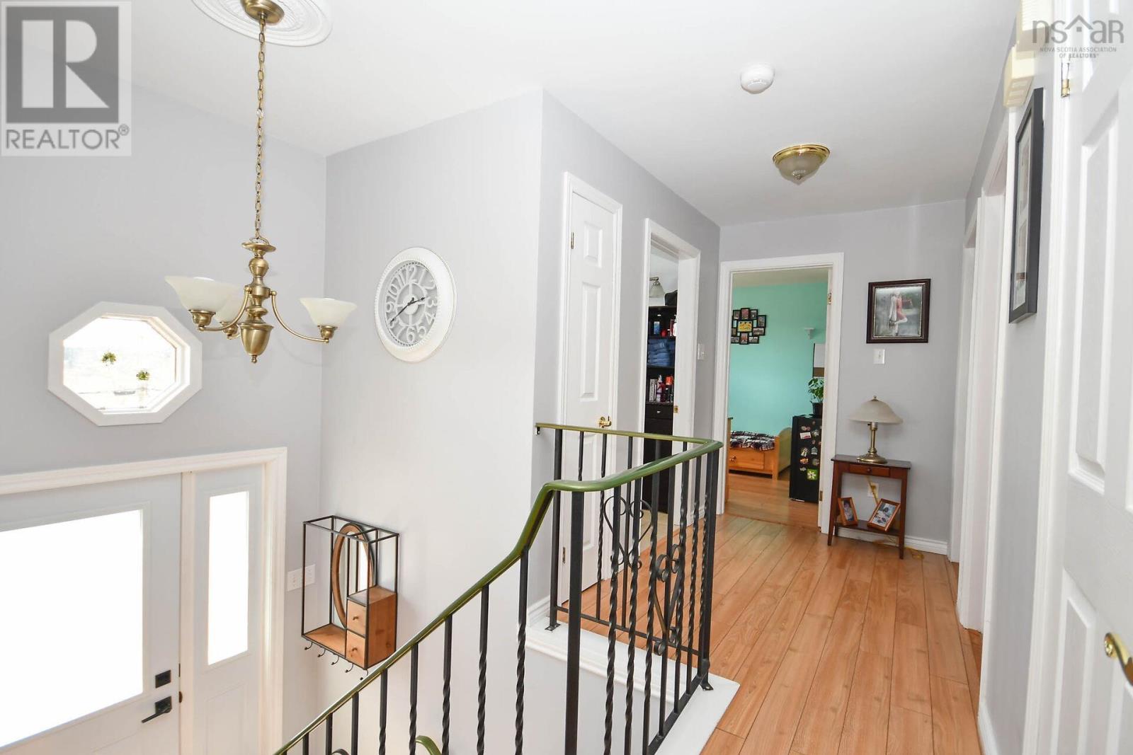 37 Hillcrest Avenue, Lower Sackville, Nova Scotia  B4C 1X2 - Photo 6 - 202507640