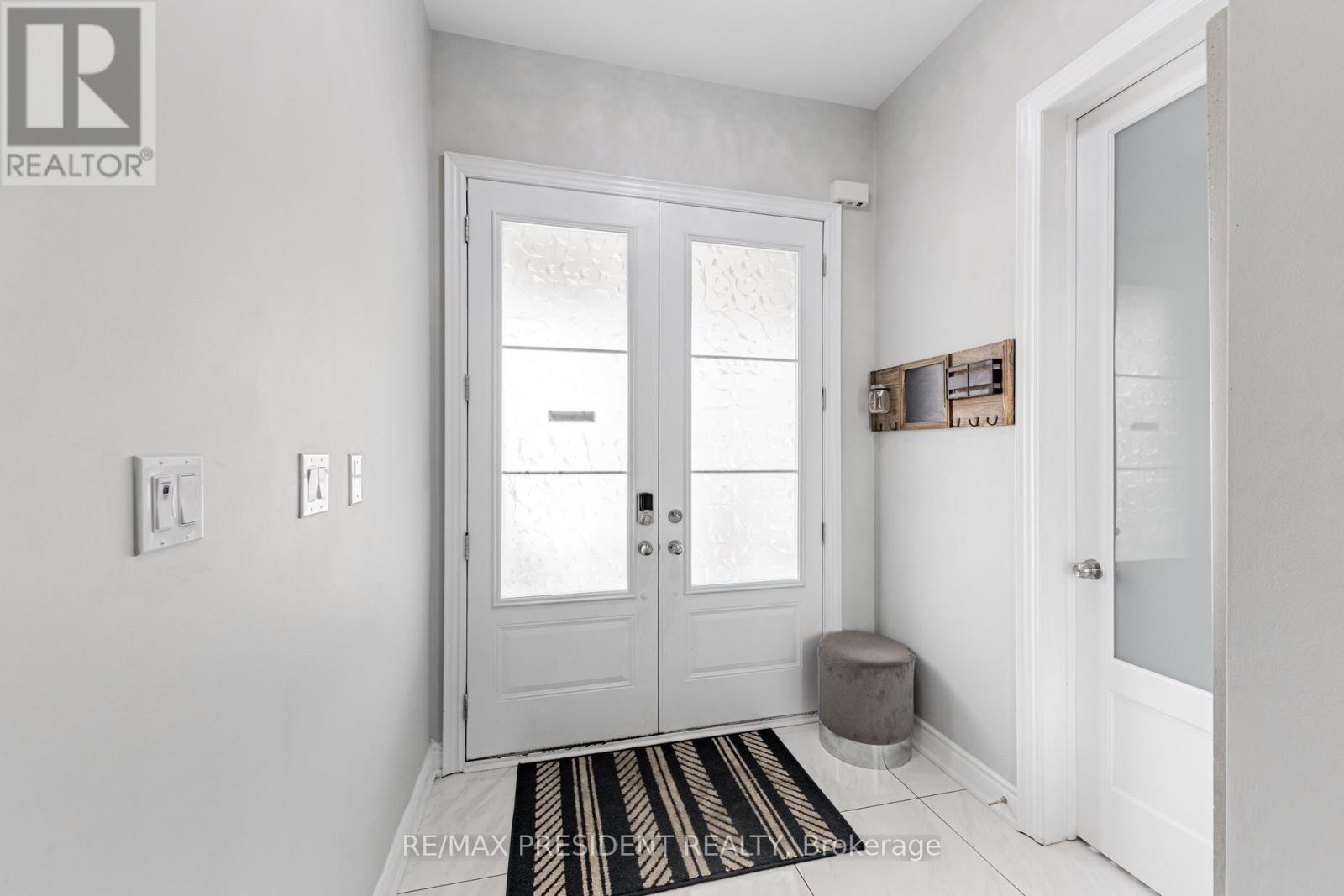 Property at 32 ELDERBRIDGE ROAD image 4