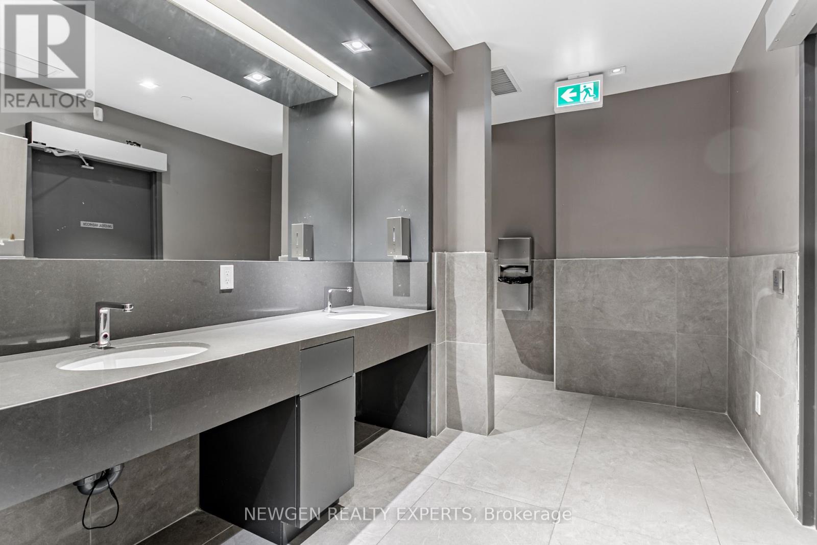 1310 - 2481 Taunton Road, Oakville, Ontario  L6H 3R7 - Photo 19 - W12105070