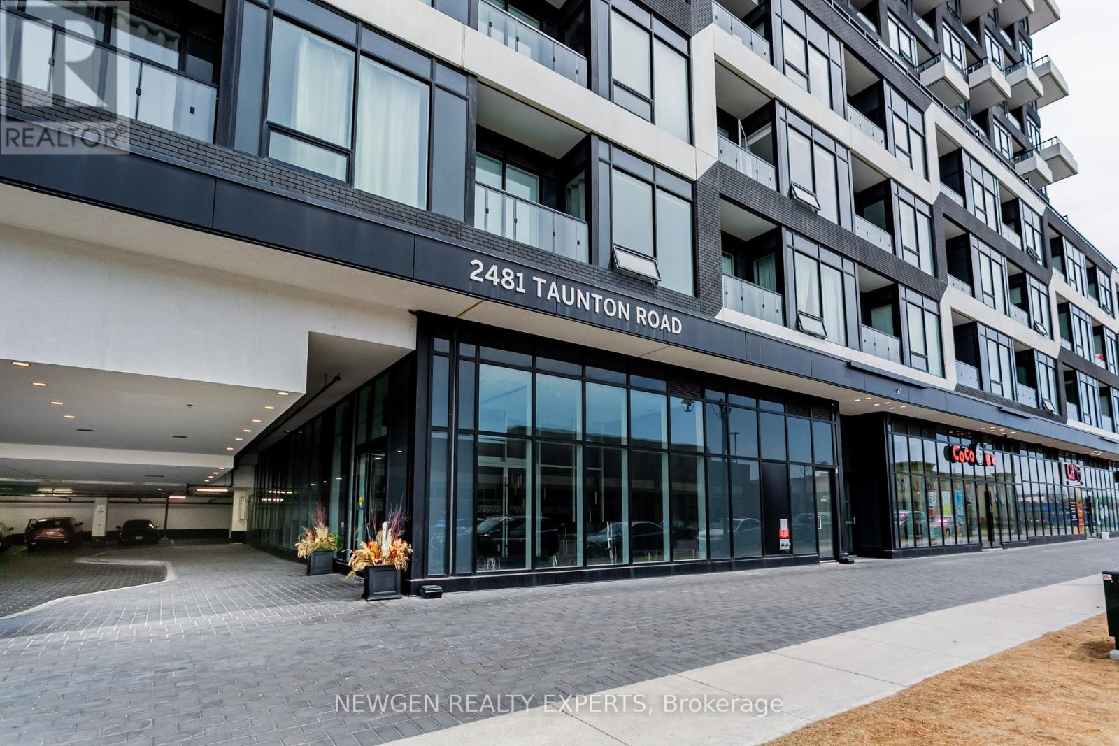 1310 - 2481 Taunton Road, Oakville, Ontario  L6H 3R7 - Photo 4 - W12105070