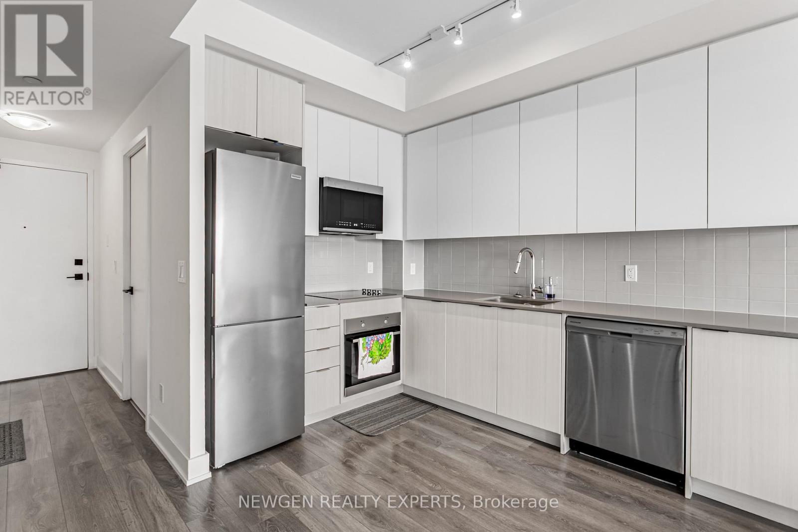 1310 - 2481 Taunton Road, Oakville, Ontario  L6H 3R7 - Photo 7 - W12105070