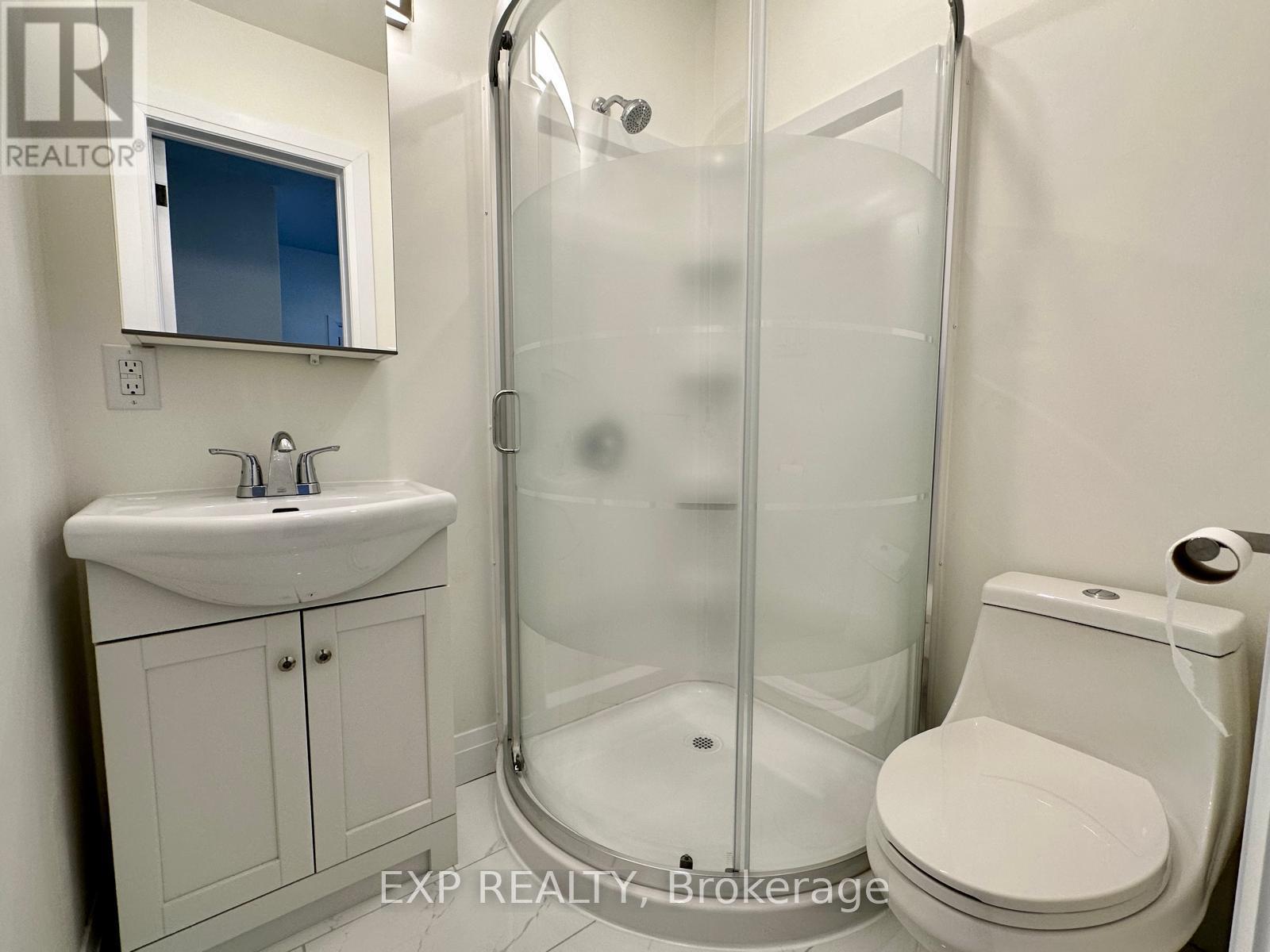 2 - 4172 Dundas Street W, Toronto, Ontario  M8X 1X3 - Photo 4 - W12105093