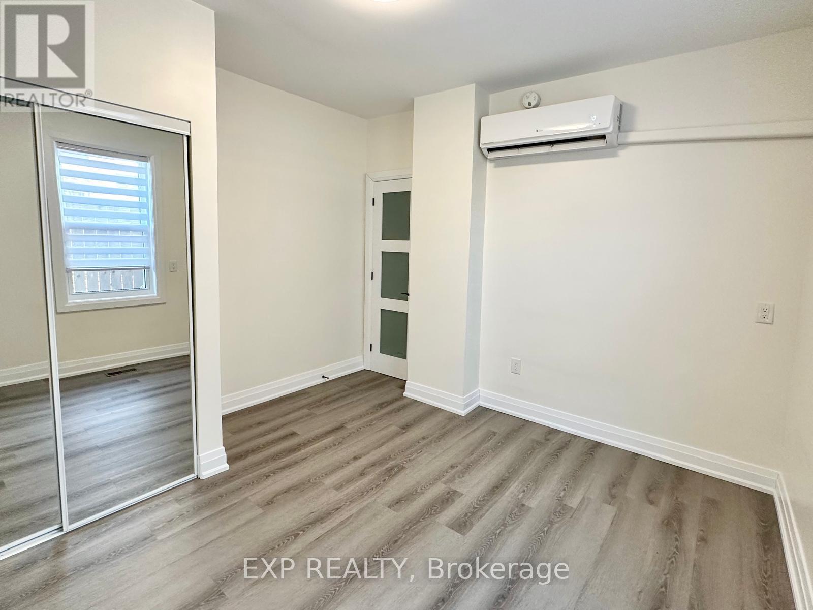 2 - 4172 Dundas Street W, Toronto, Ontario  M8X 1X3 - Photo 5 - W12105093
