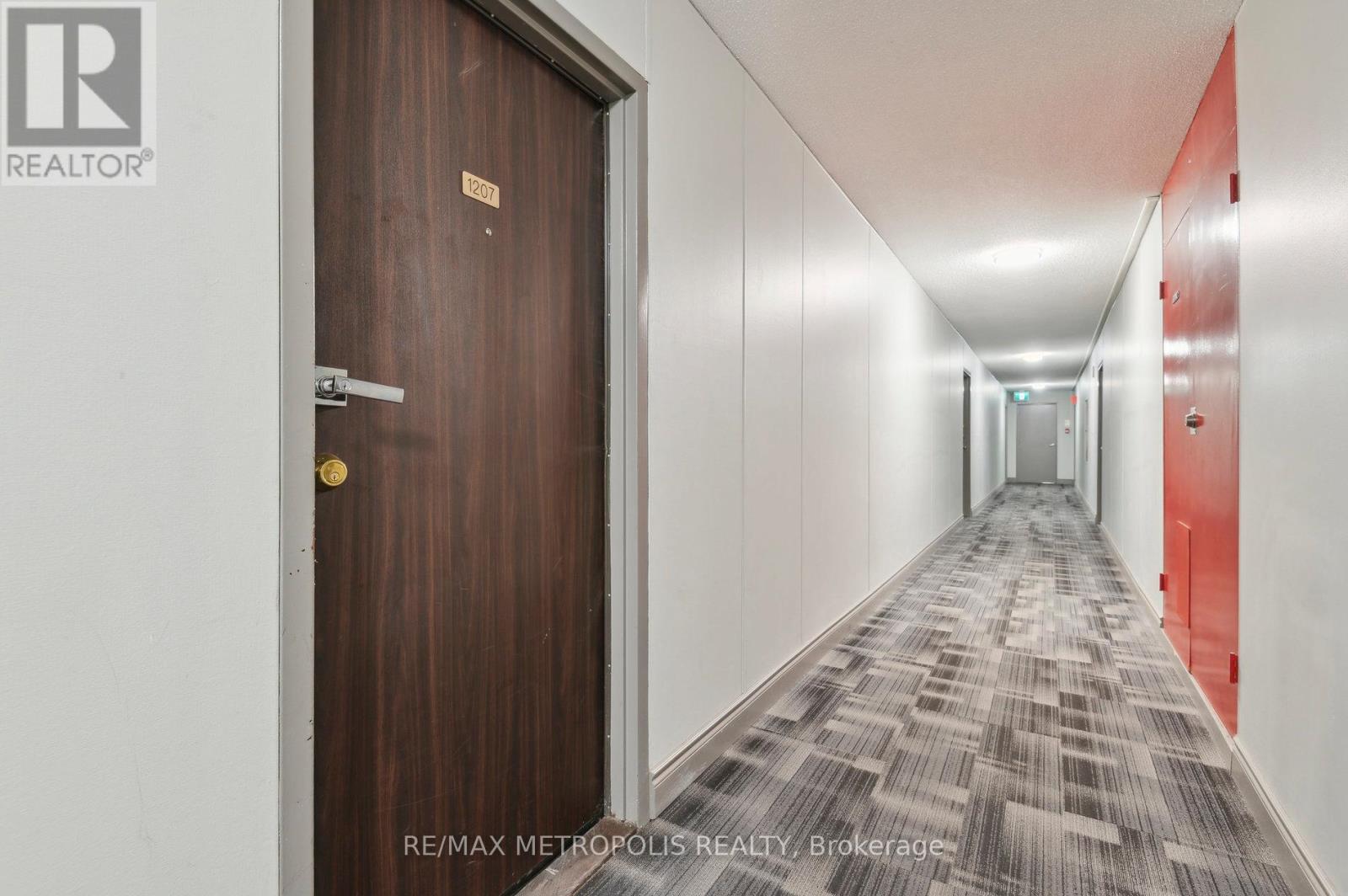 Property at 1207 - 390 DIXON ROAD image 5