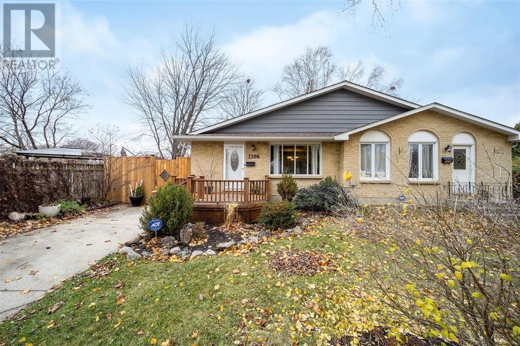 1286 Willa Drive, Sarnia, Ontario  N7S 1T7 - Photo 2 - 25009134