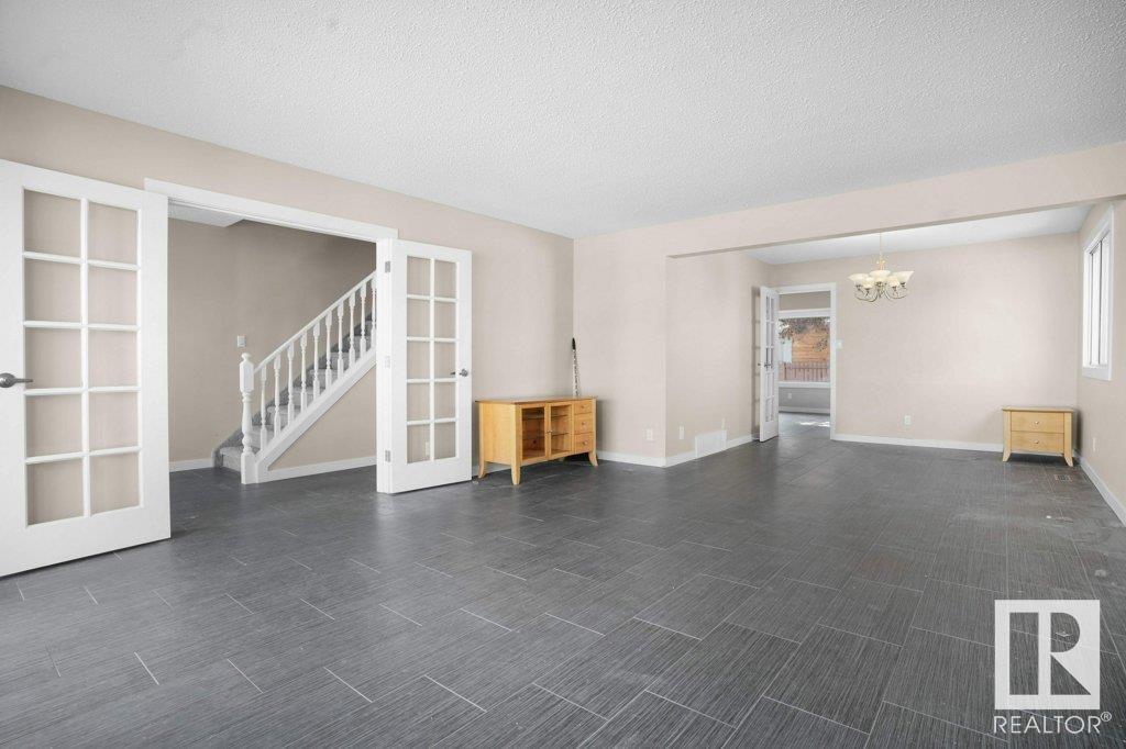 Property at 11247 25 AV NW image 2