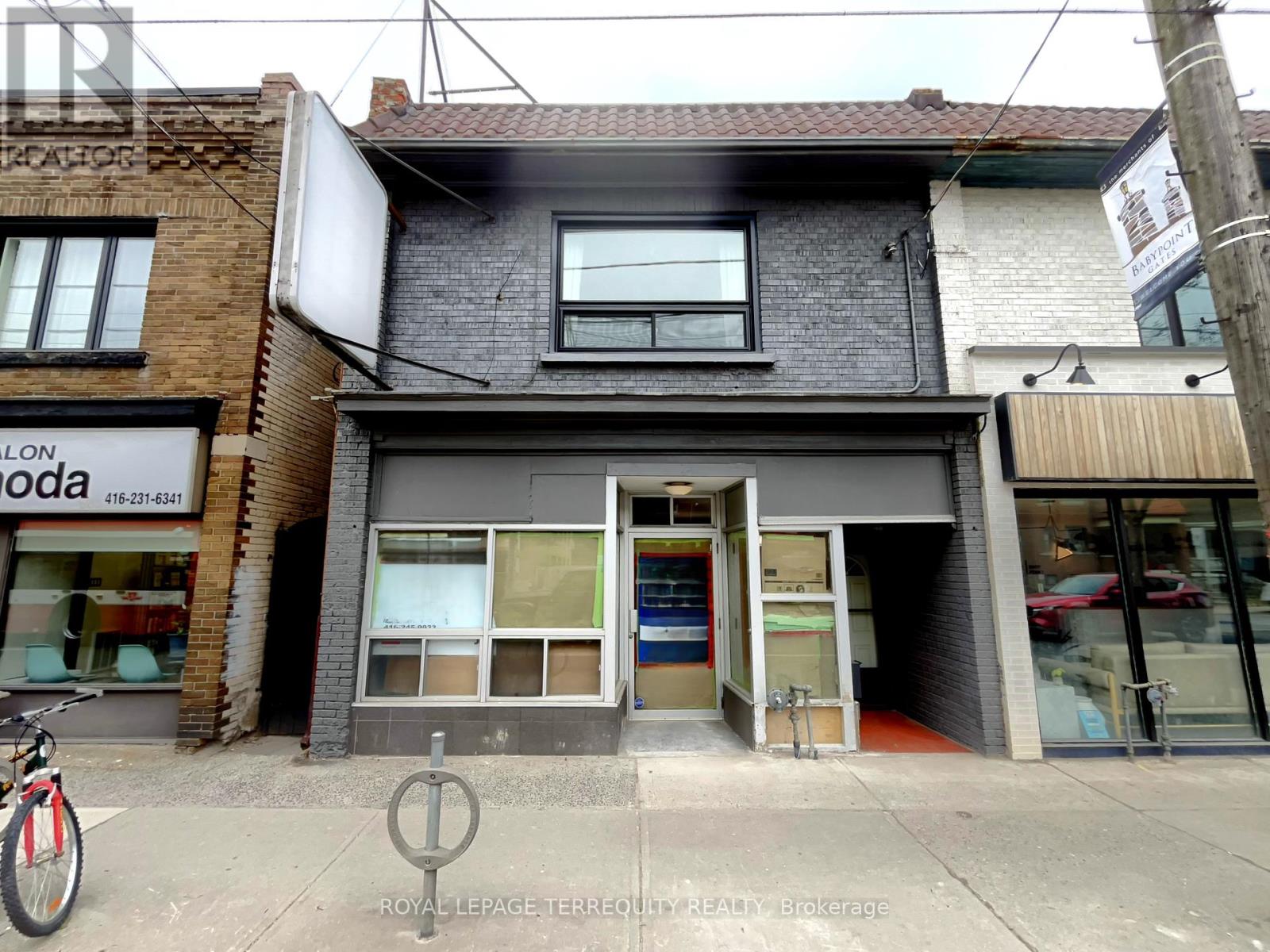 B - 389 JANE STREET, Toronto, Ontario