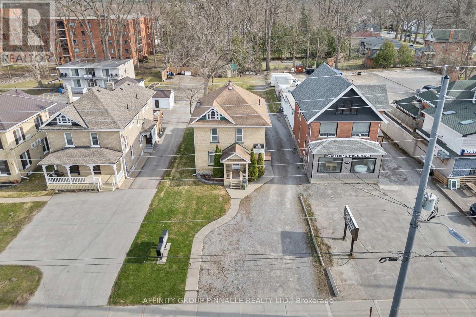 Property at 255 KENT STREET W image 4