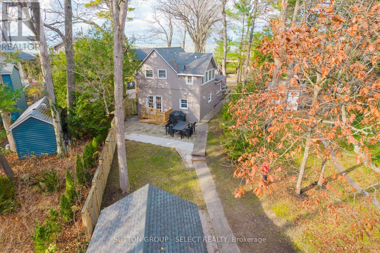 42 SHORELINE DRIVE, Lambton Shores, Ontario