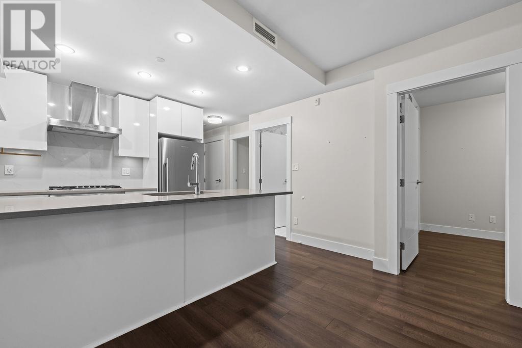 Listing Picture 5 of 38 : 120 10780 NO. 5 ROAD, Richmond / 烈治文 - 魯藝地產 Yvonne Lu Group - MLS Medallion Club Member